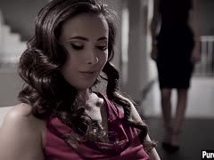 Sie lässt den Stiefsohn an die Möse